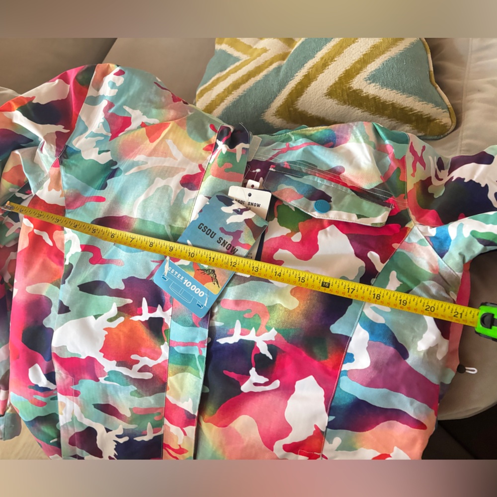 GSOU SNOW NWT Colorful Camouflage Snowboard / Ski Jacket - Picture 10 of 10